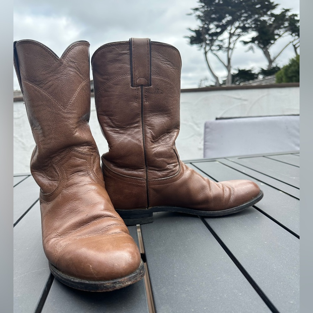 Justin classic leather boot - men’s size 9